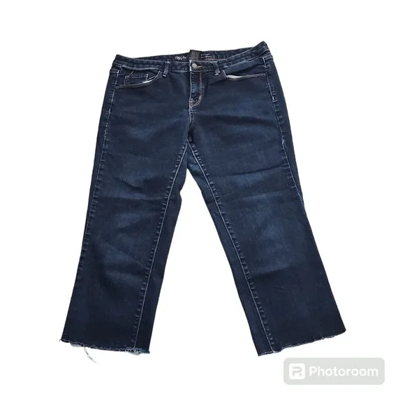 Mossimo Women's Mid Rise Straight Dark Wash Crop Raw Hem Size 12 34X23 - Picture 5 of 12